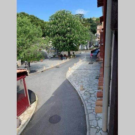 2 Pieces De Charme Au Coeur Du Village De Cabris Exteriér fotografie